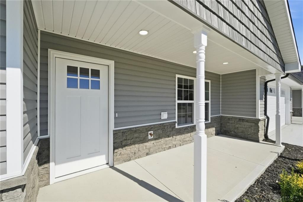 4534 W Ridgewood Property Photo 4