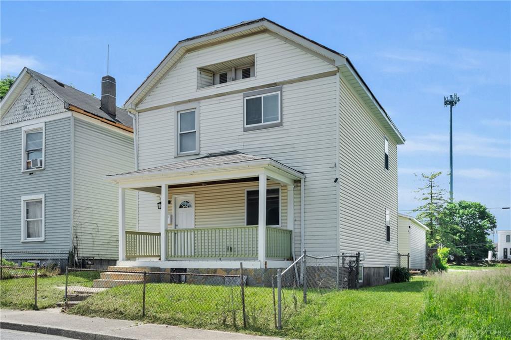 127 Stainton Property Photo 3