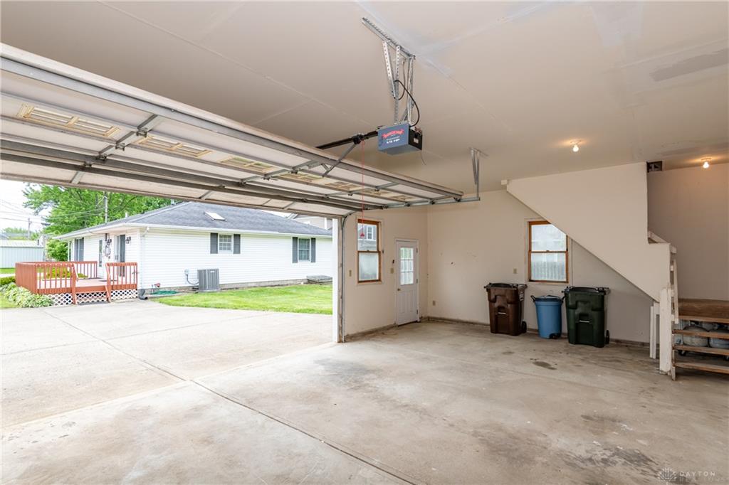 20 W Walnut Property Photo 45