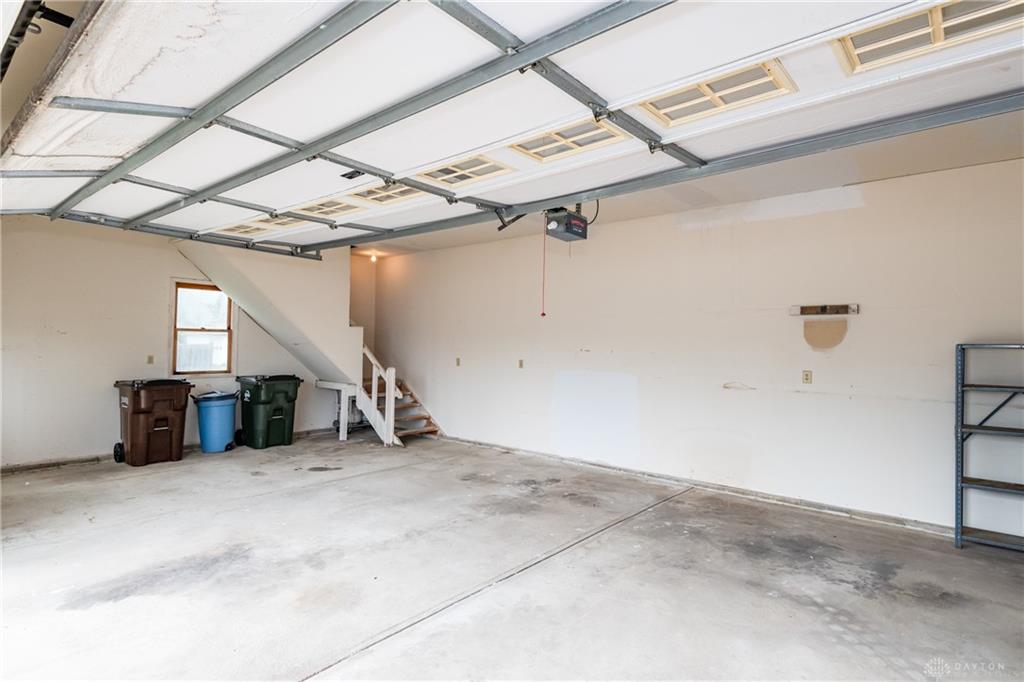 20 W Walnut Property Photo 46