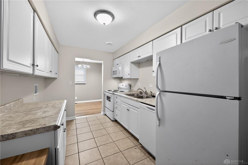 2421 Acorn Property Photo 17