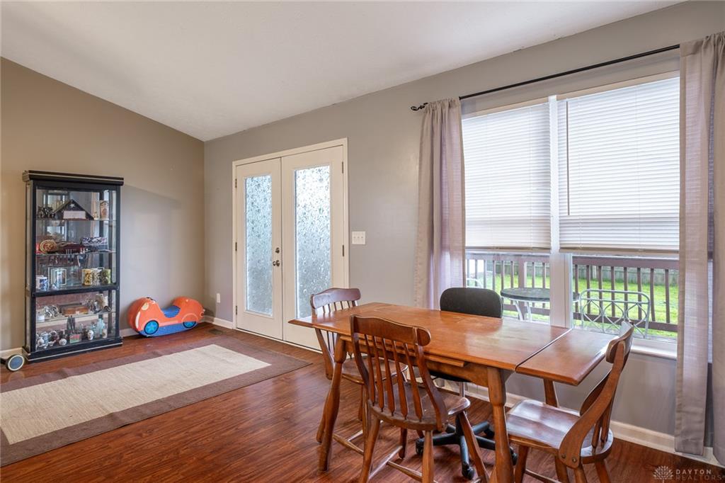 1192 Rockwell Property Photo 7