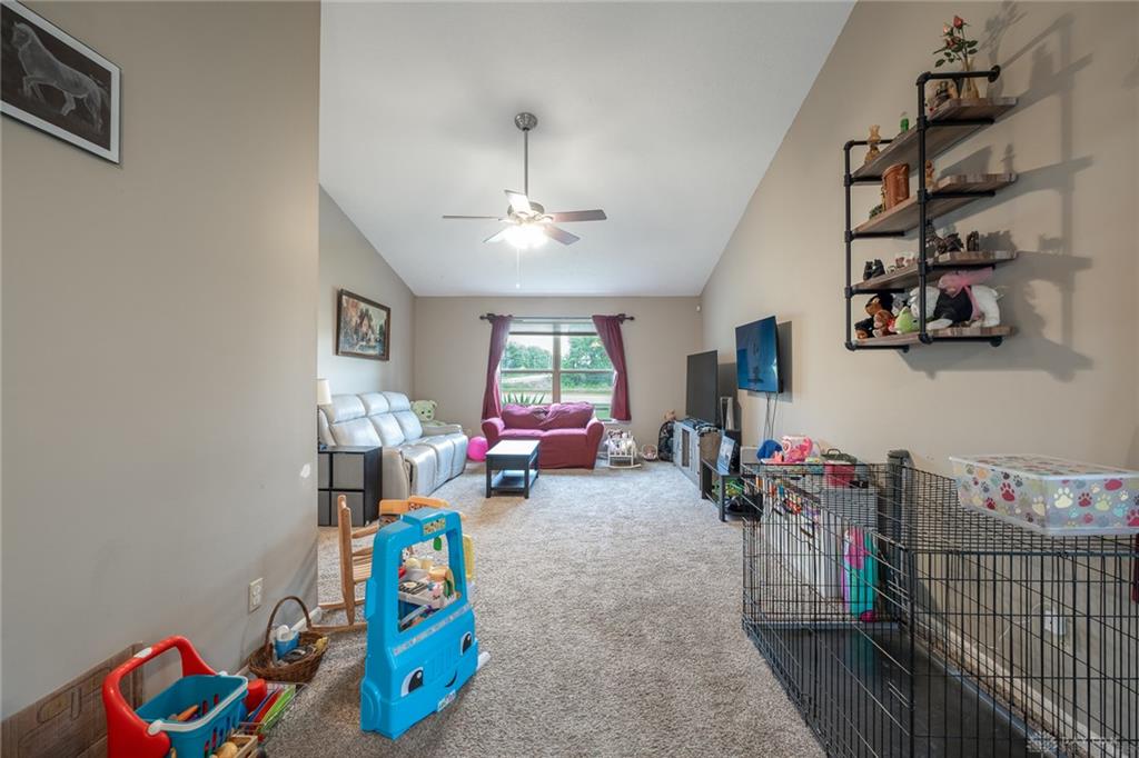 1192 Rockwell Property Photo 9