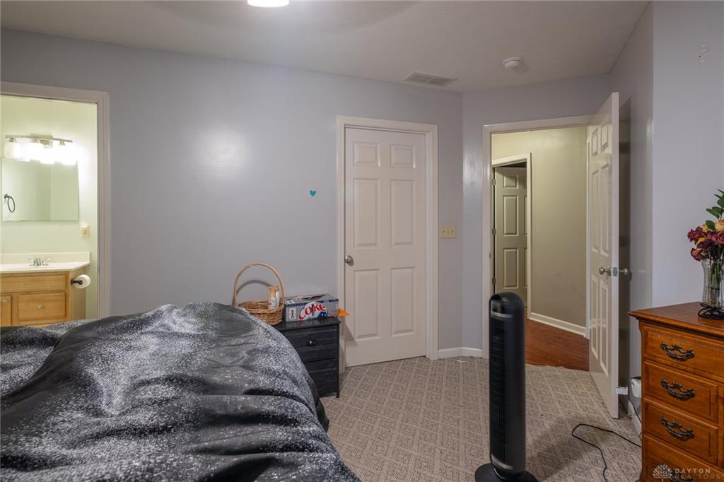 1192 Rockwell Property Photo 17
