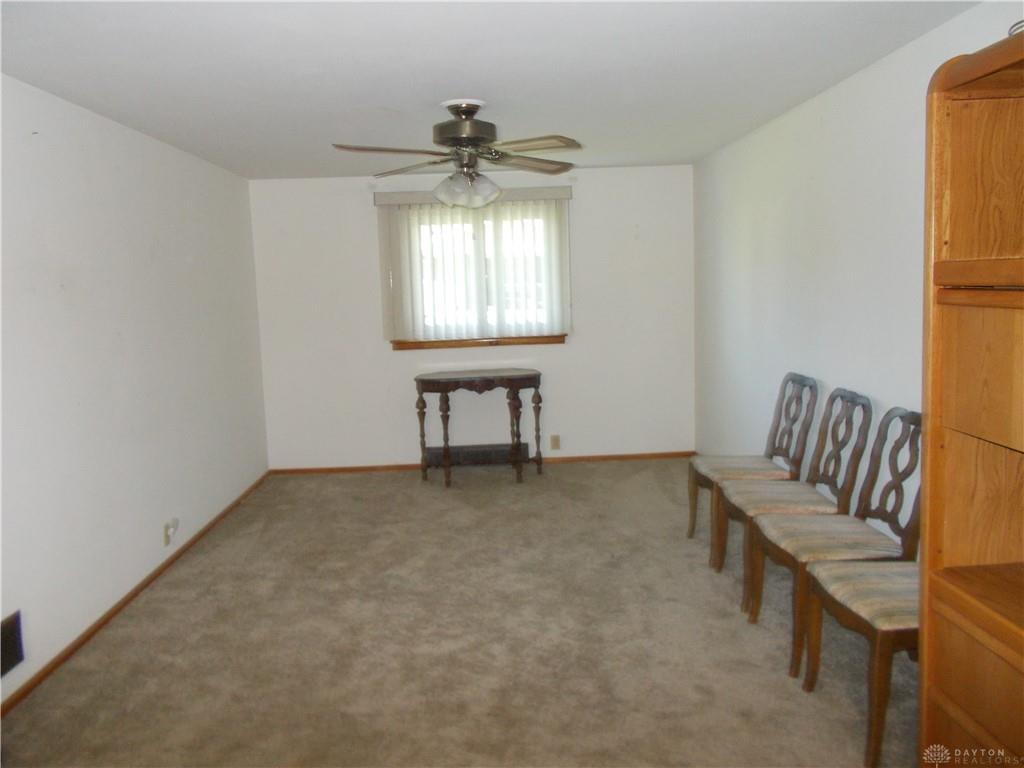 657 S Main Property Photo 9
