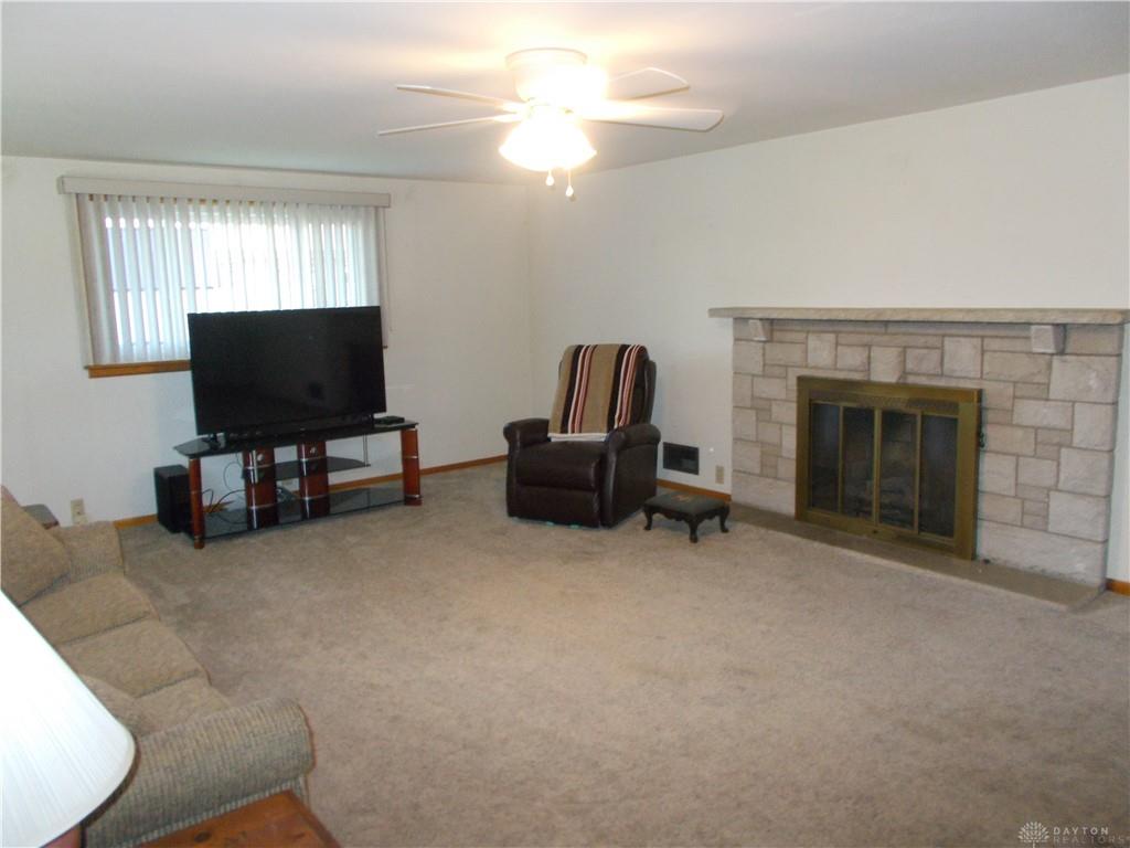 657 S Main Property Photo 12