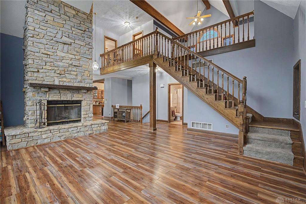 4445 Pinehill Property Photo 3