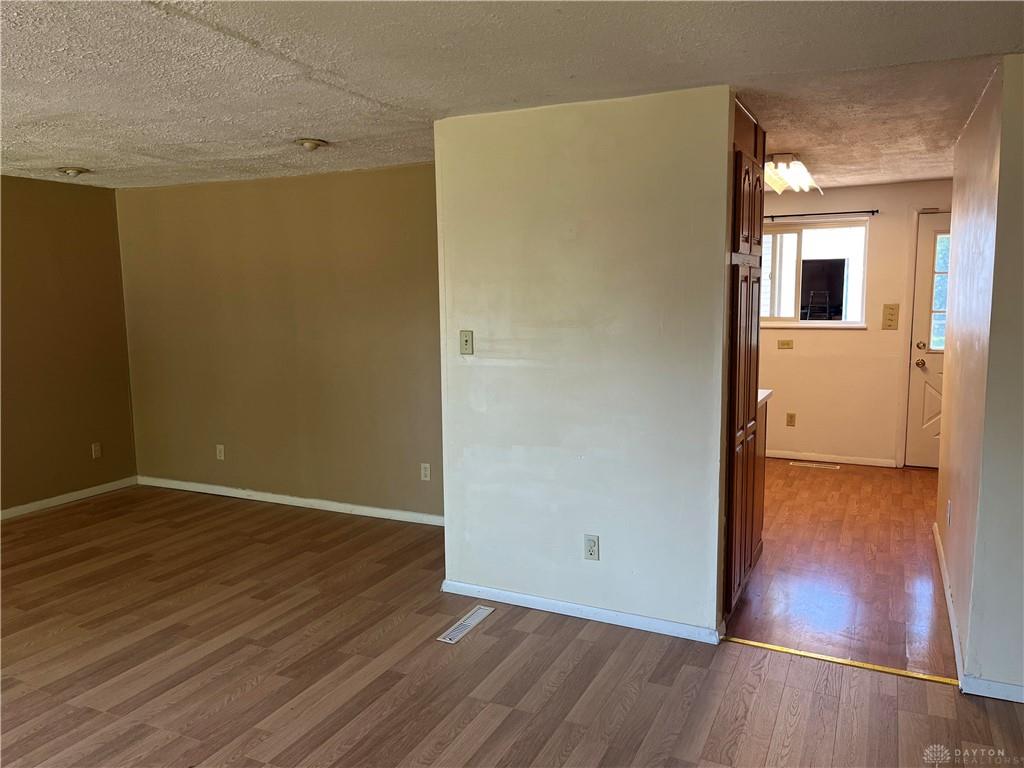 4957 Chesham Property Photo 6