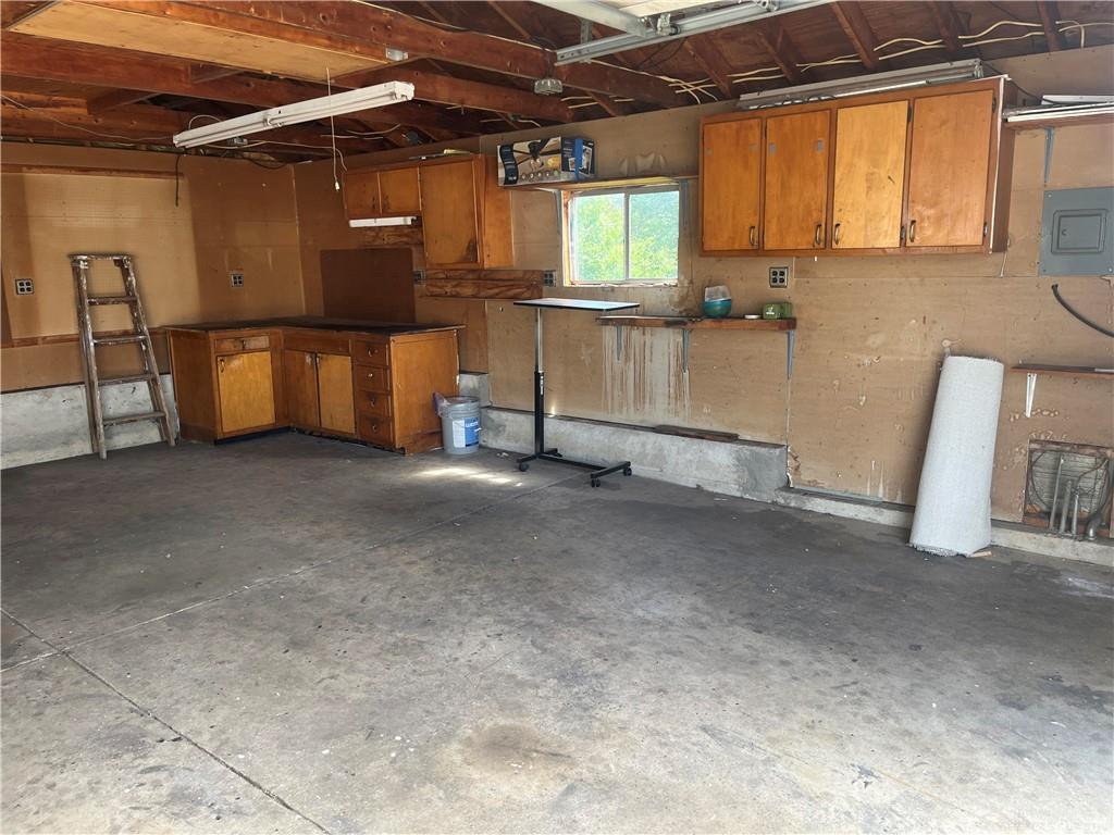 4957 Chesham Property Photo 28