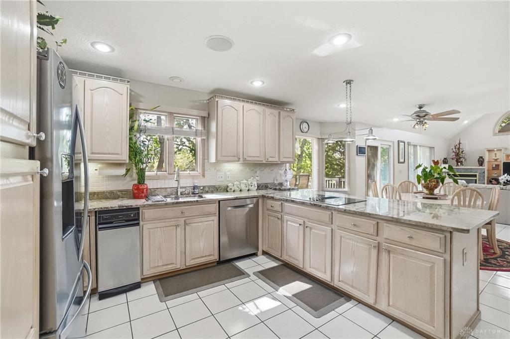 3135 Imperial Property Photo 19
