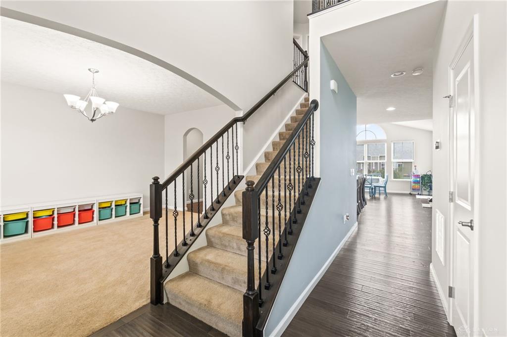 1148 Red Maple Property Photo 8