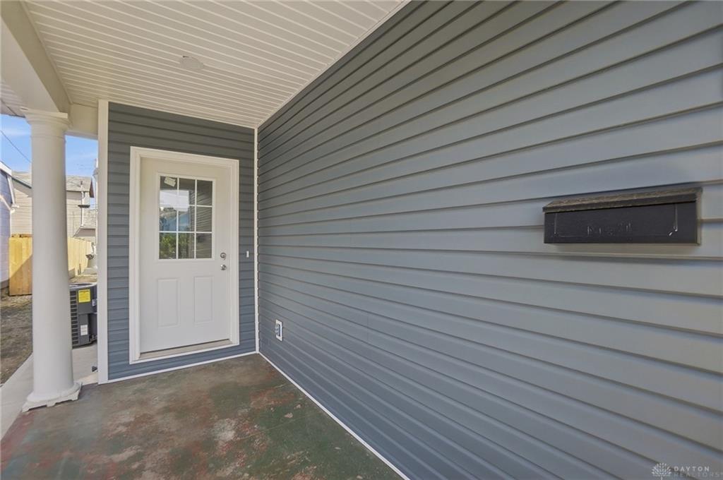 1809 E 5th Property Photo 2