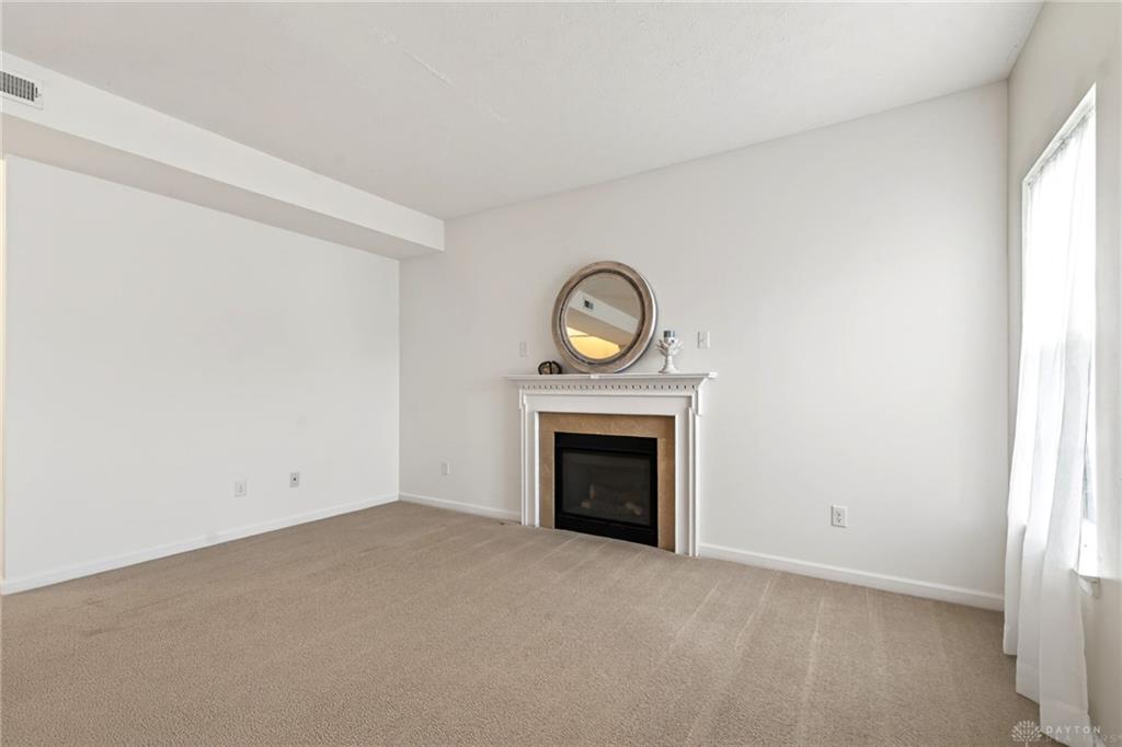 5561 Sagewood Property Photo 7