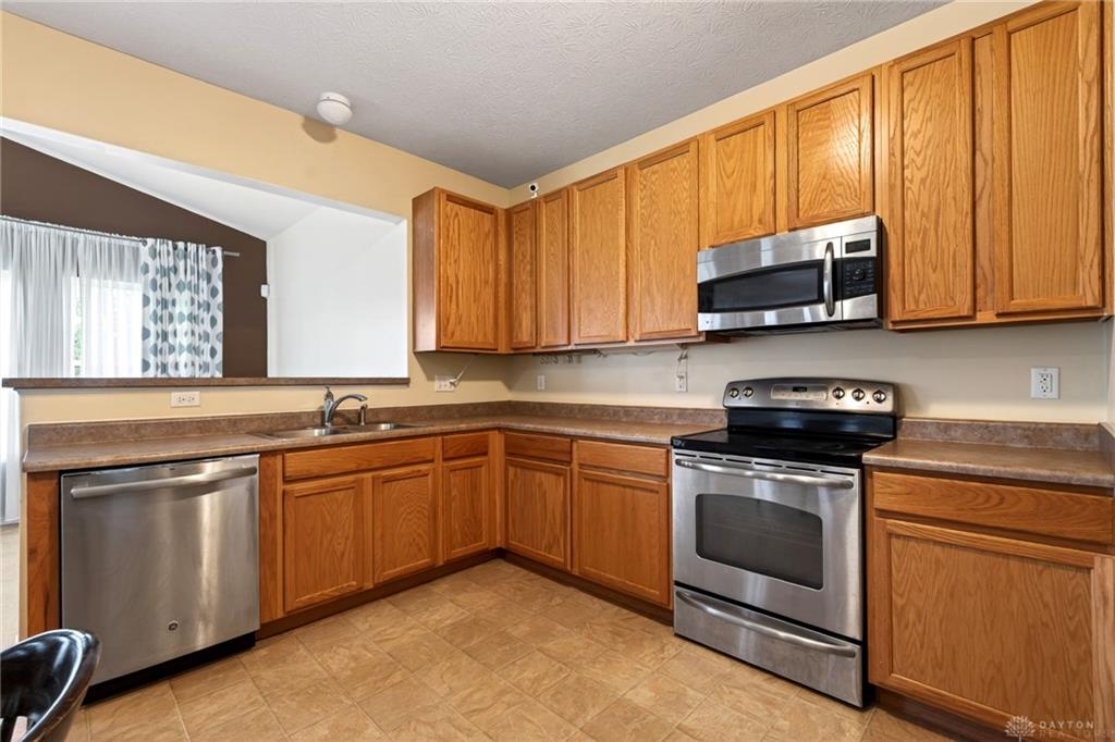 5561 Sagewood Property Photo 11
