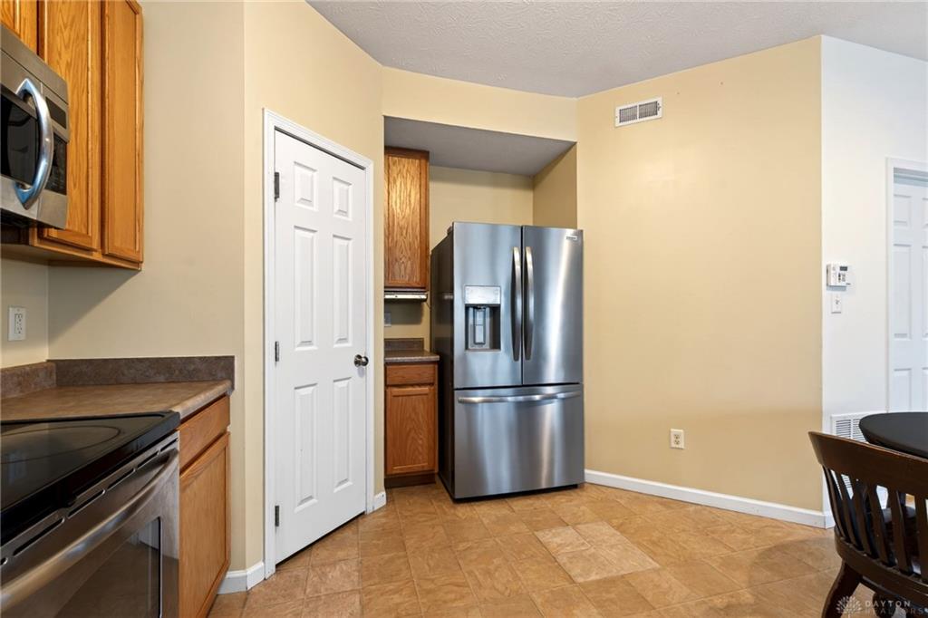 5561 Sagewood Property Photo 12