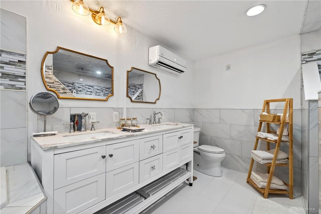 5561 Sagewood Property Photo 34
