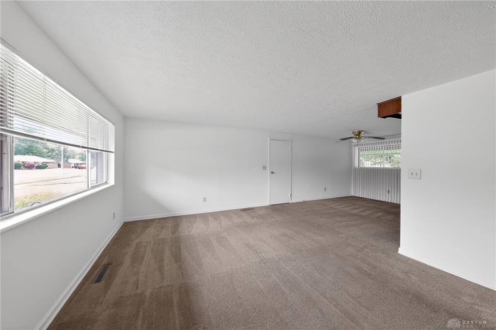 2259 Lehigh Property Photo 4
