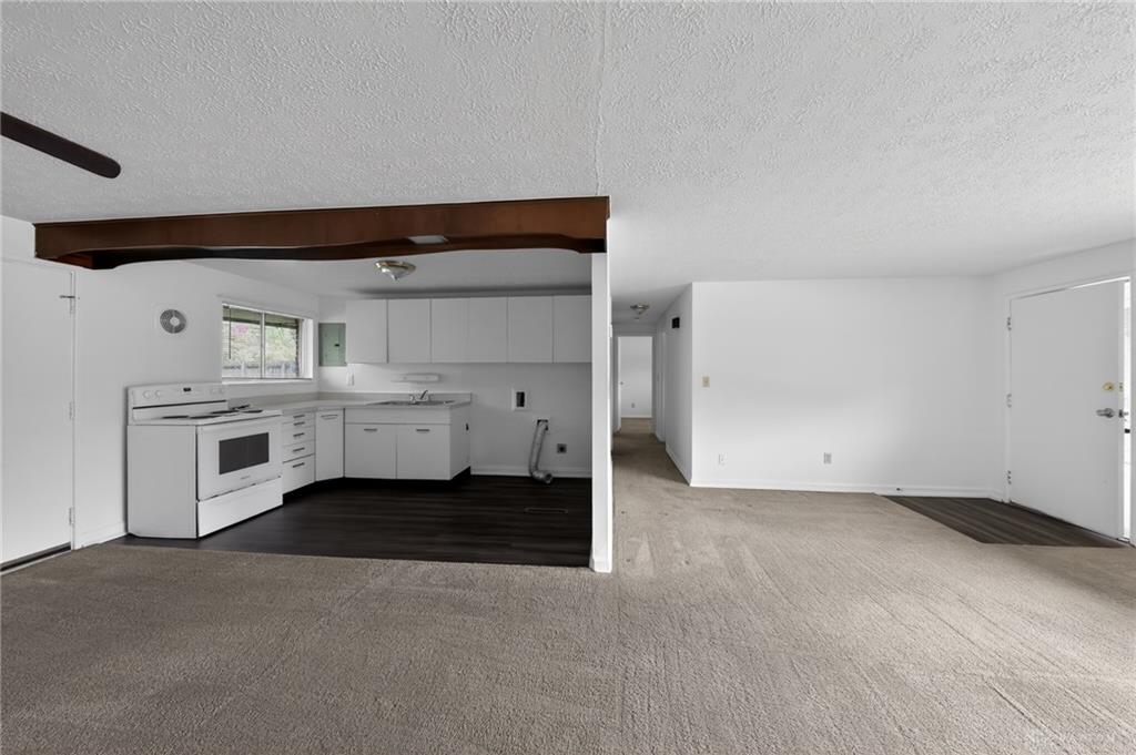2259 Lehigh Property Photo 10