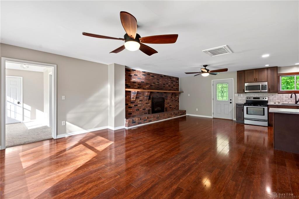 7215 N State Route 42 Property Photo 5