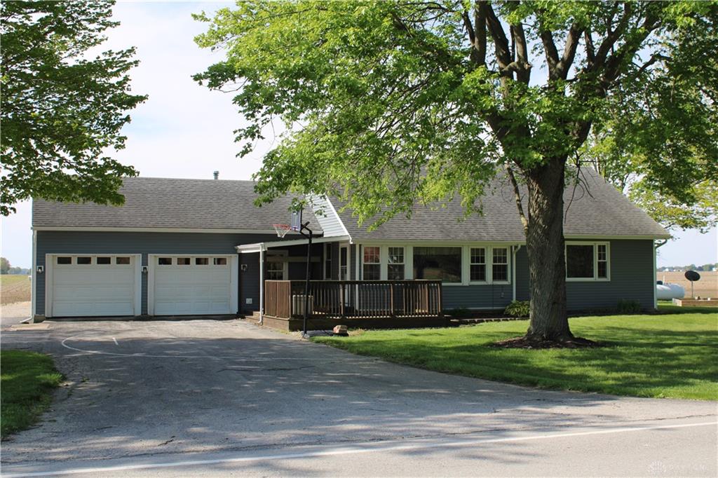 7465 Delisle-fourman Property Photo 1
