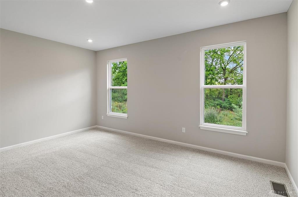 2552 Golden Leaf Property Photo 13