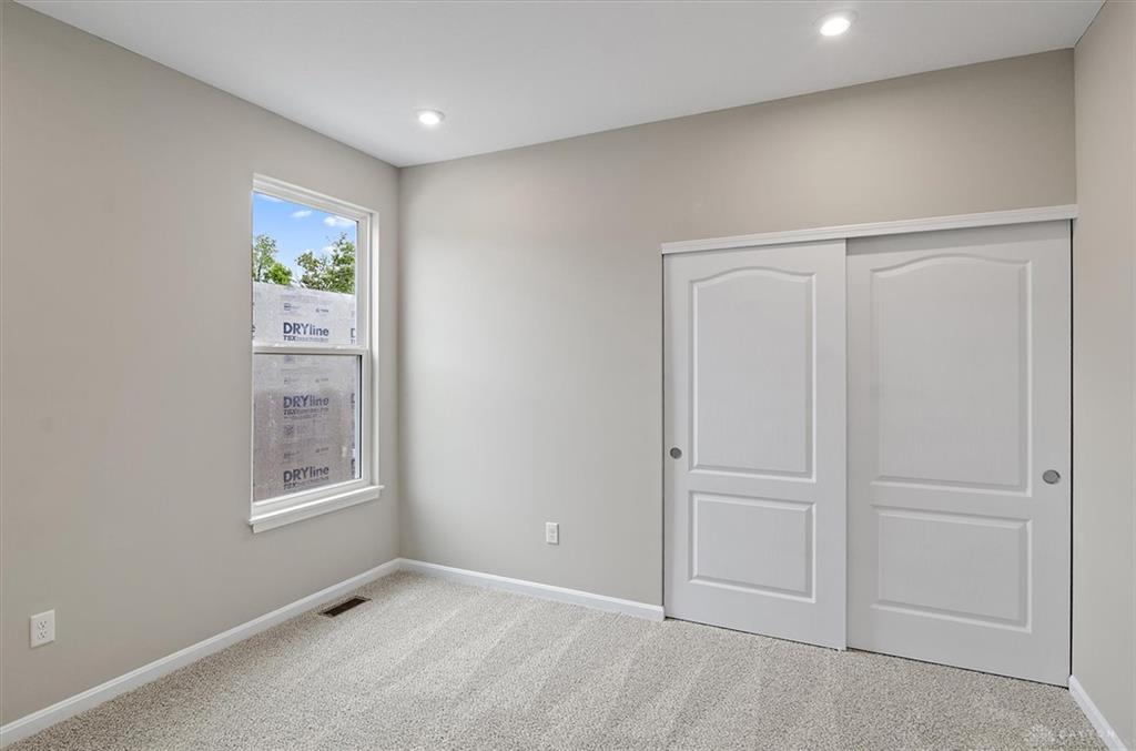 2552 Golden Leaf Property Photo 19