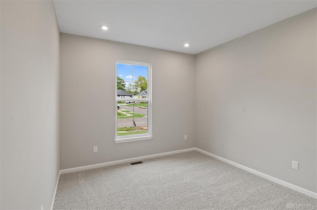 2552 Golden Leaf Property Photo 20