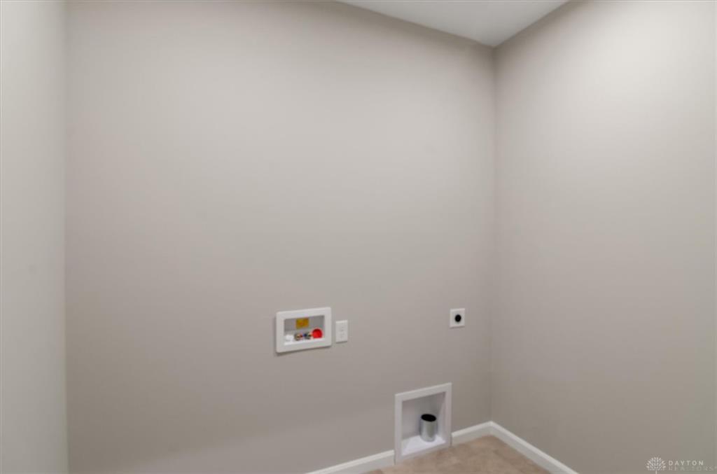 2552 Golden Leaf Property Photo 22