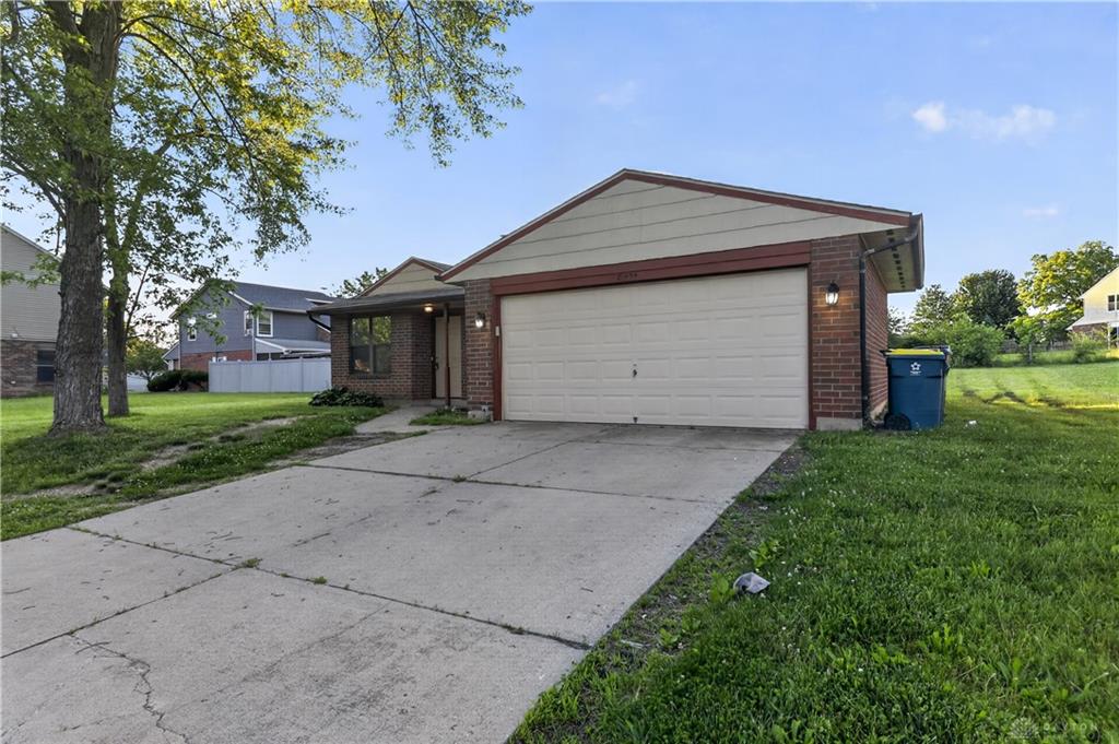 8454 Trowbridge Property Photo 2