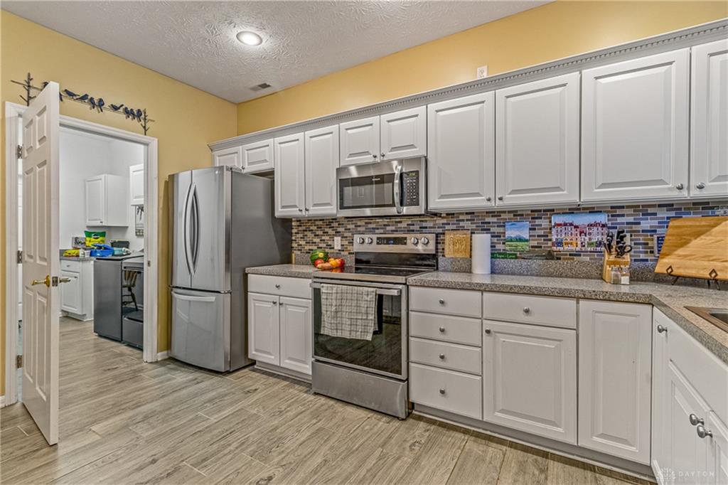 124 Abbey Property Photo 10