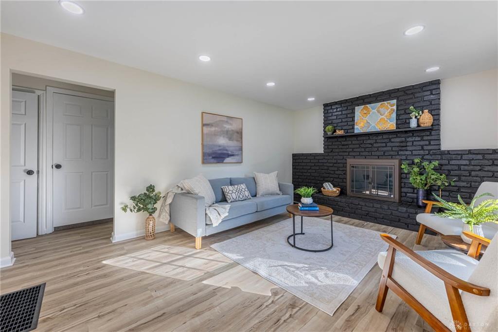 1205 Ellen Property Photo 3