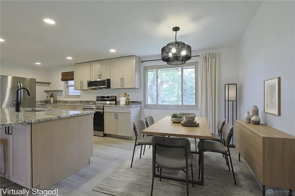 3573 Kemp Property Photo 4