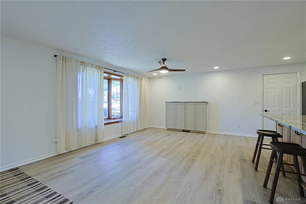 3573 Kemp Property Photo 6