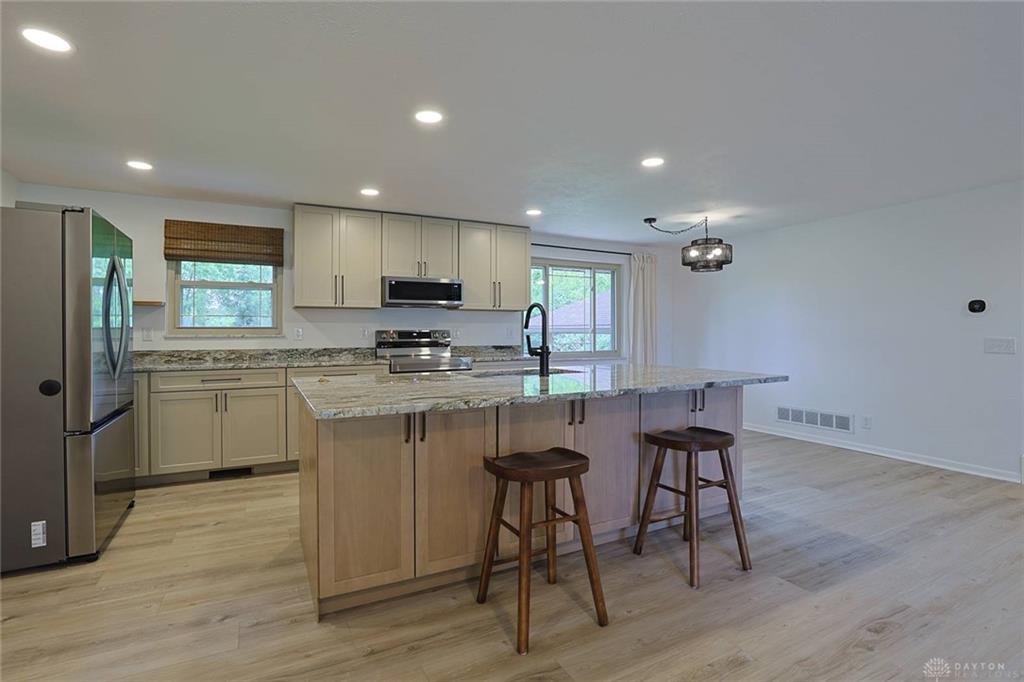 3573 Kemp Property Photo 13