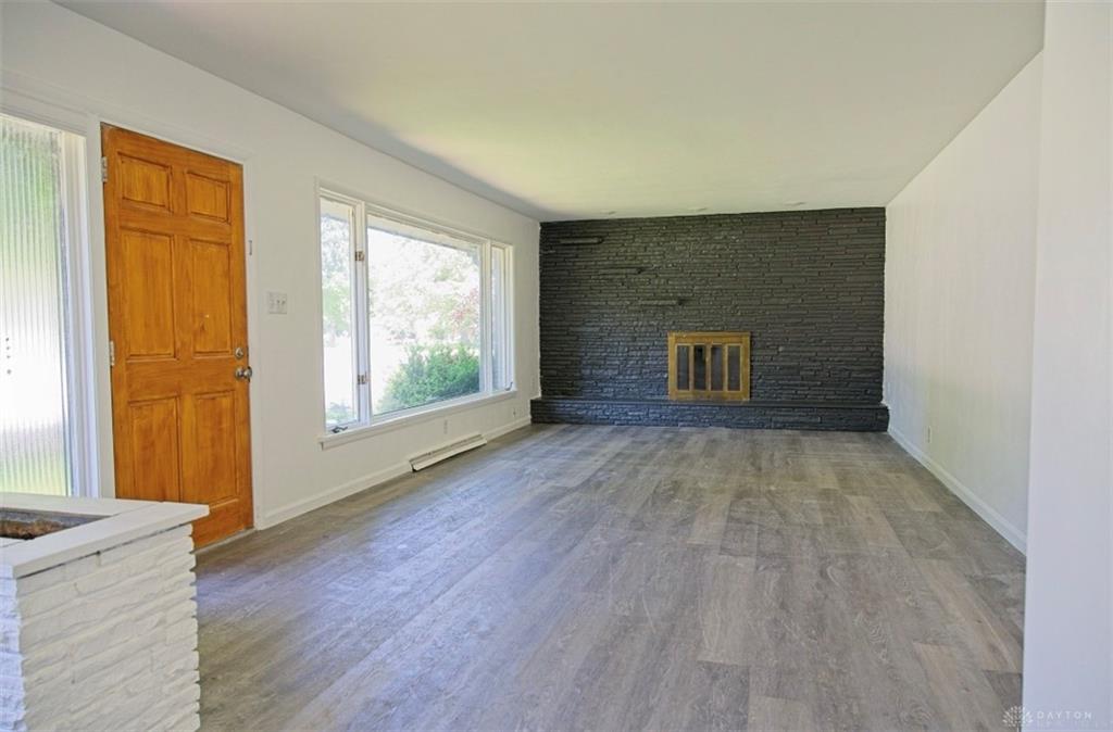 7406 Lockwood Property Photo 5