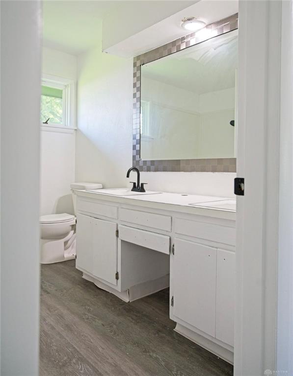 7406 Lockwood Property Photo 8