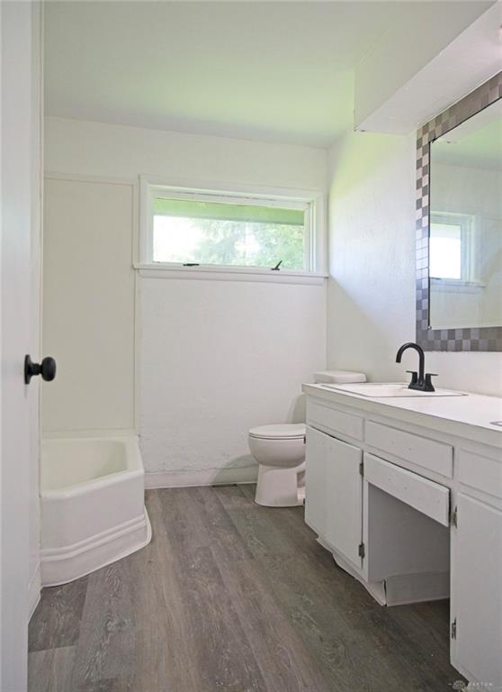 7406 Lockwood Property Photo 9