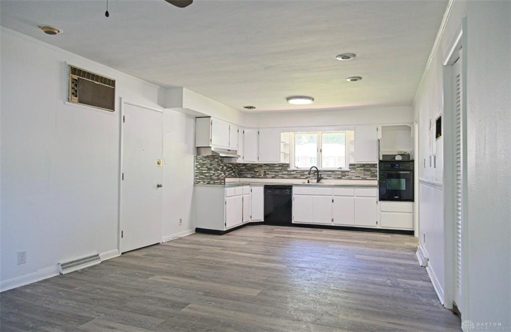 7406 Lockwood Property Photo 12