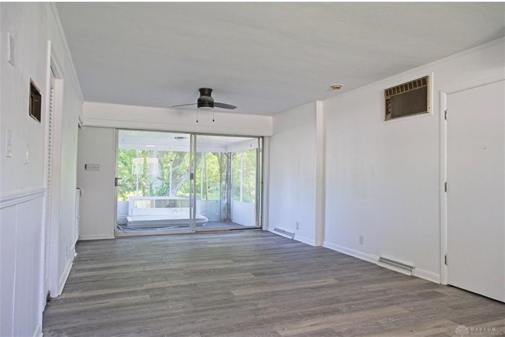 7406 Lockwood Property Photo 14