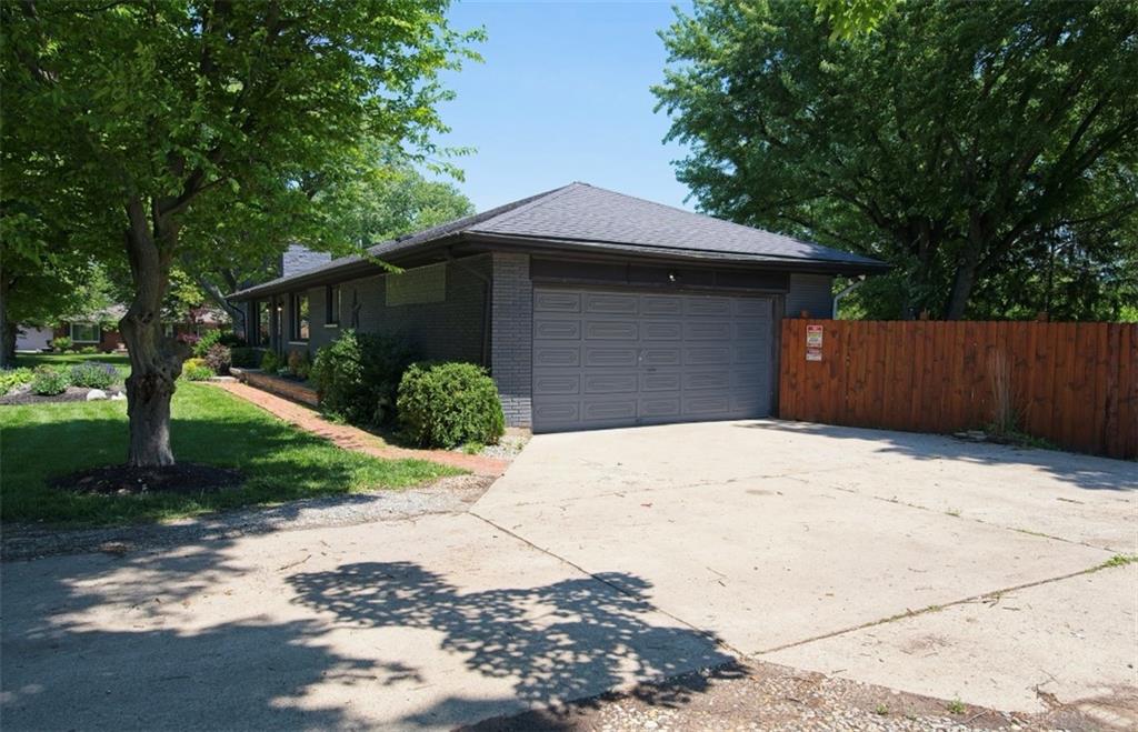 7406 Lockwood Property Photo 17