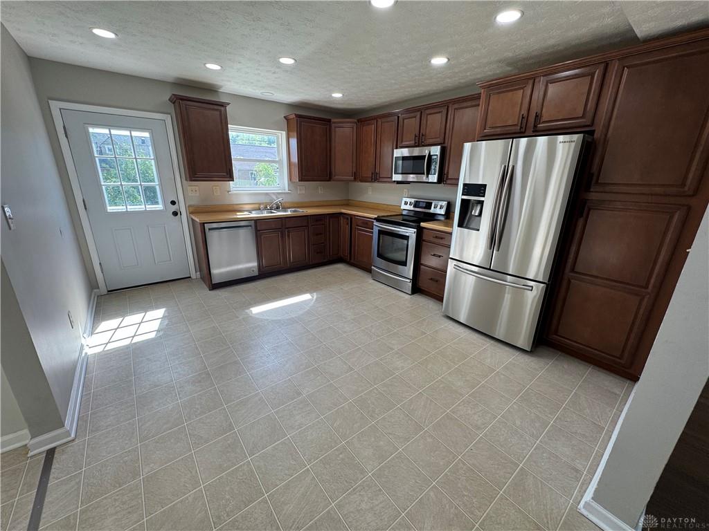 3232 Shroyer Property Photo 8