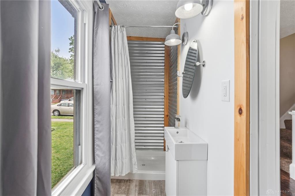 102 Franklin Property Photo 25