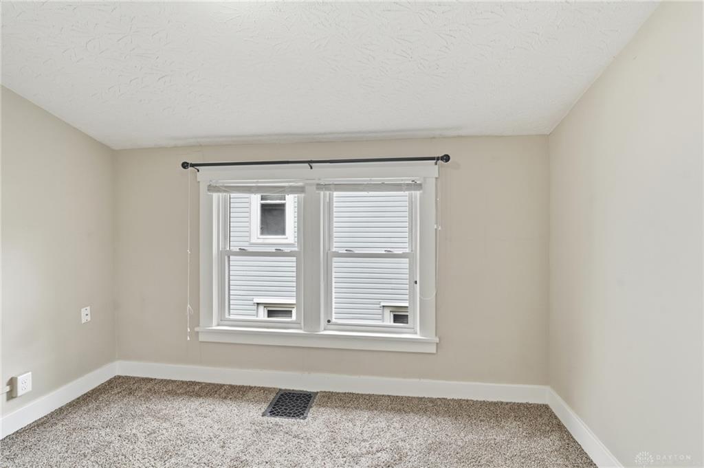 102 Franklin Property Photo 33