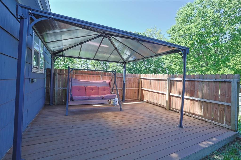 103 S West Property Photo 15