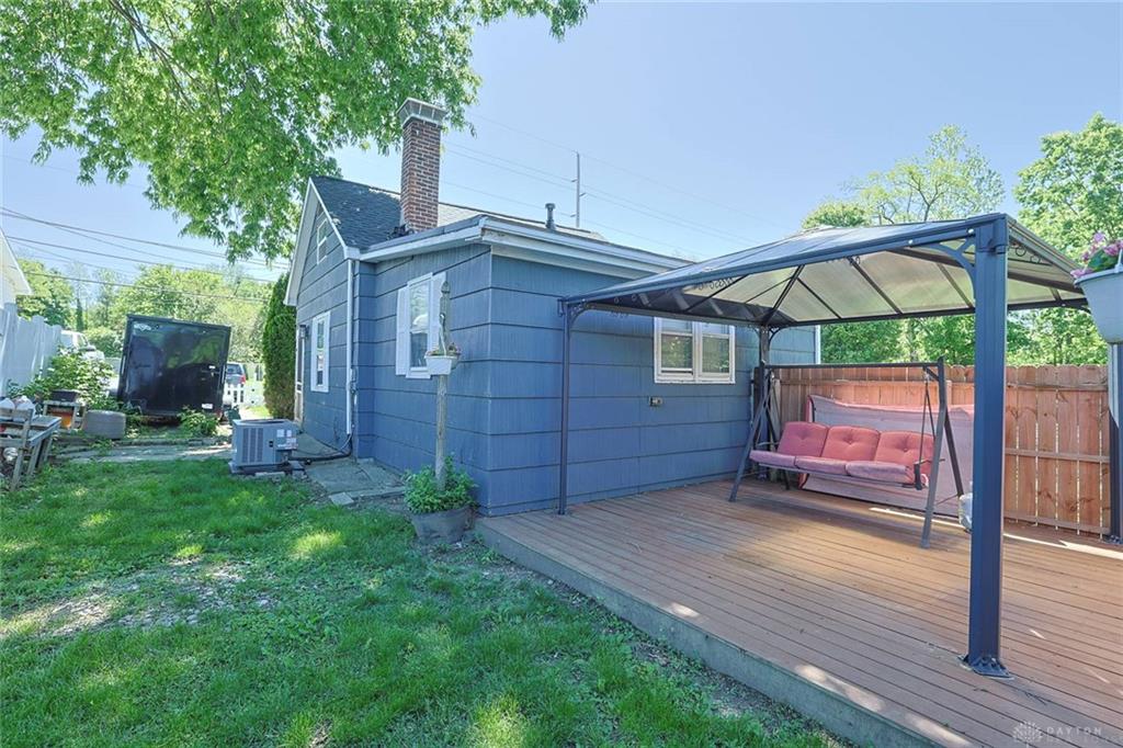 103 S West Property Photo 18