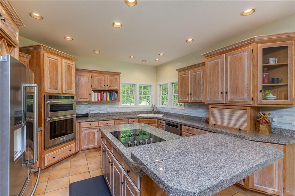 5559 Clover Leaf Property Photo 32