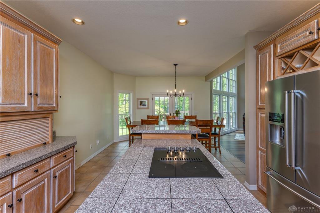 5559 Clover Leaf Property Photo 34