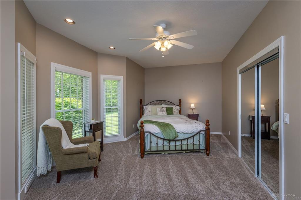 5559 Clover Leaf Property Photo 35
