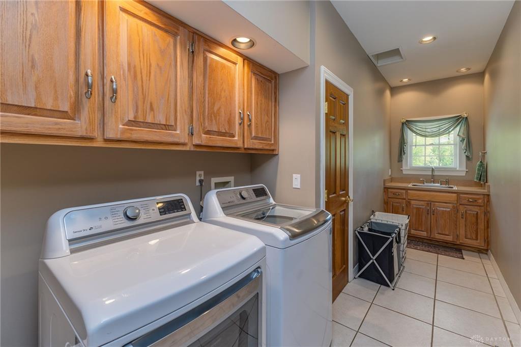 5559 Clover Leaf Property Photo 38