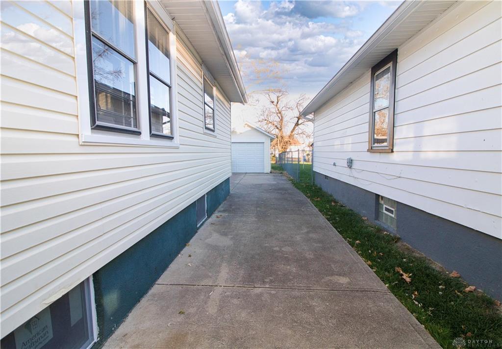620 Shoop Property Photo 4